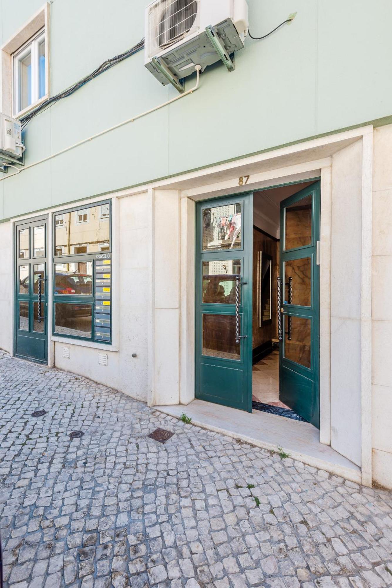 Bela Vista A Lägenhet Lisboa Exteriör bild
